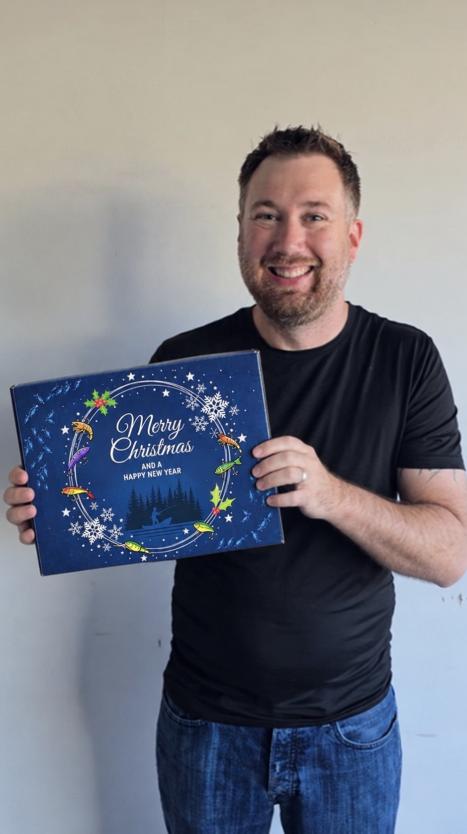 Mężczyzna trzymający kalendarz Hookmas